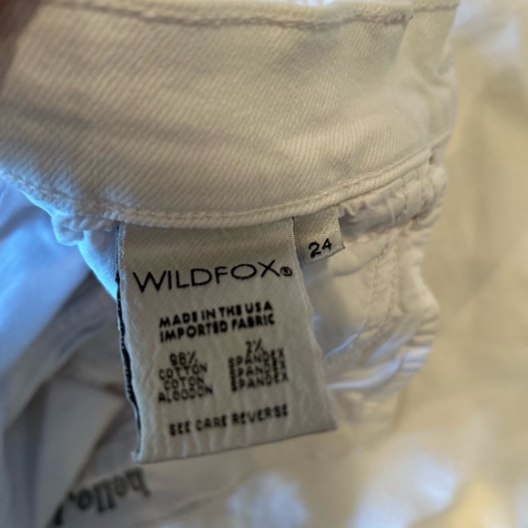 Wild Fox White Shorts - Picture 4 of 5